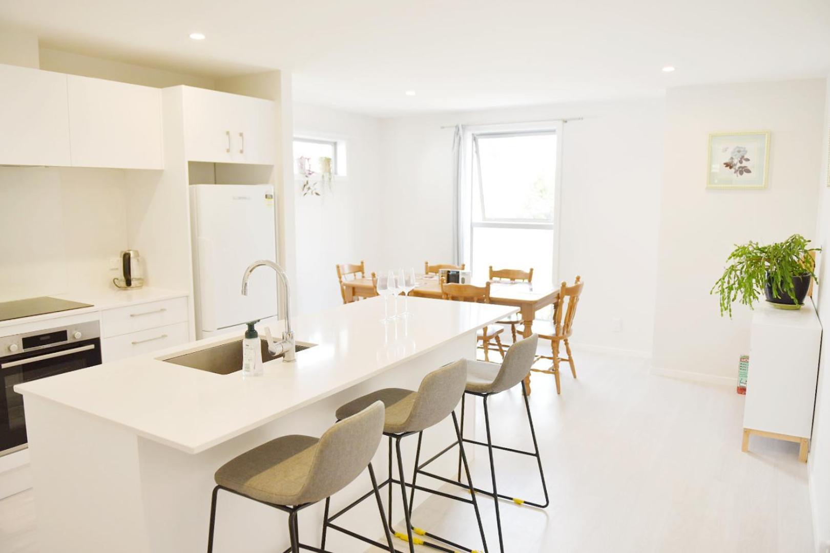 Johnsonville Brand New Lovely Townhouse Wellington Exterior foto